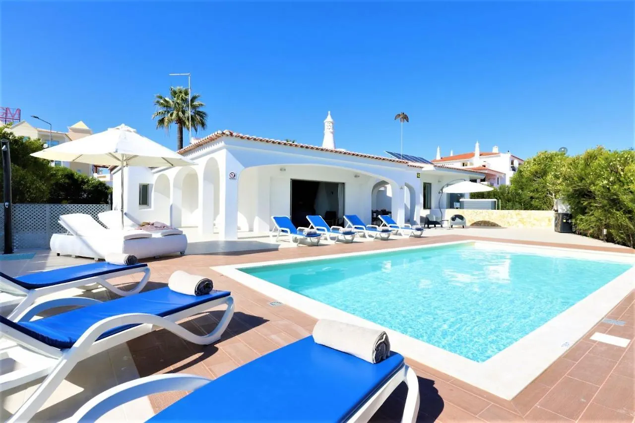 Villa Namora - Private Swimming Pool & Hot Jacuzzi Албуфейра