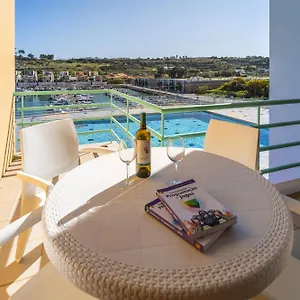 Marina Breeze With Pool - 900m From The Albufeira
