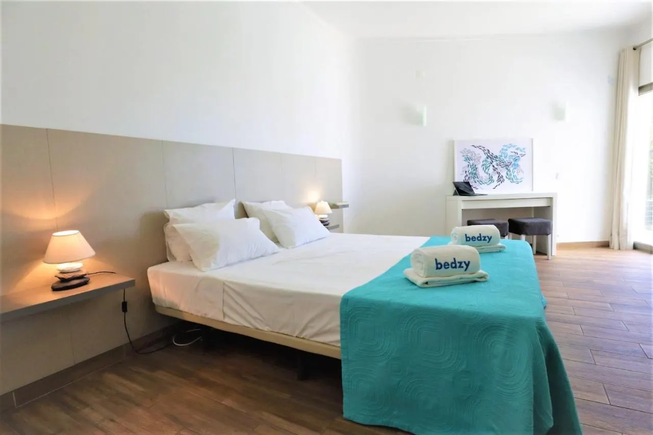 Villa Namora - Private Swimming Pool & Hot Jacuzzi Albufeira Portugal