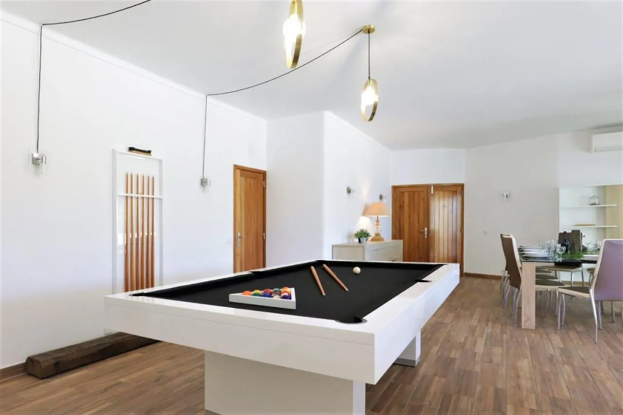 Villa Namora - Private Swimming Pool & Hot Jacuzzi Albufeira